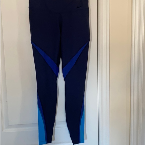 Nike leggings - Picture 1 of 2